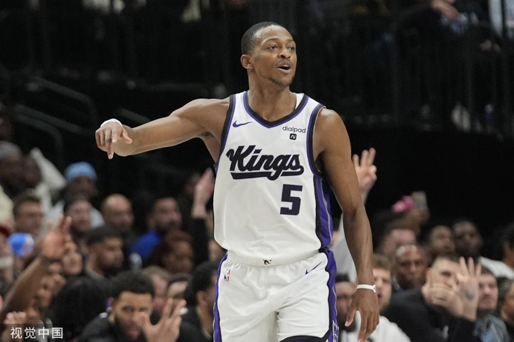 他常常在比 他常常在比