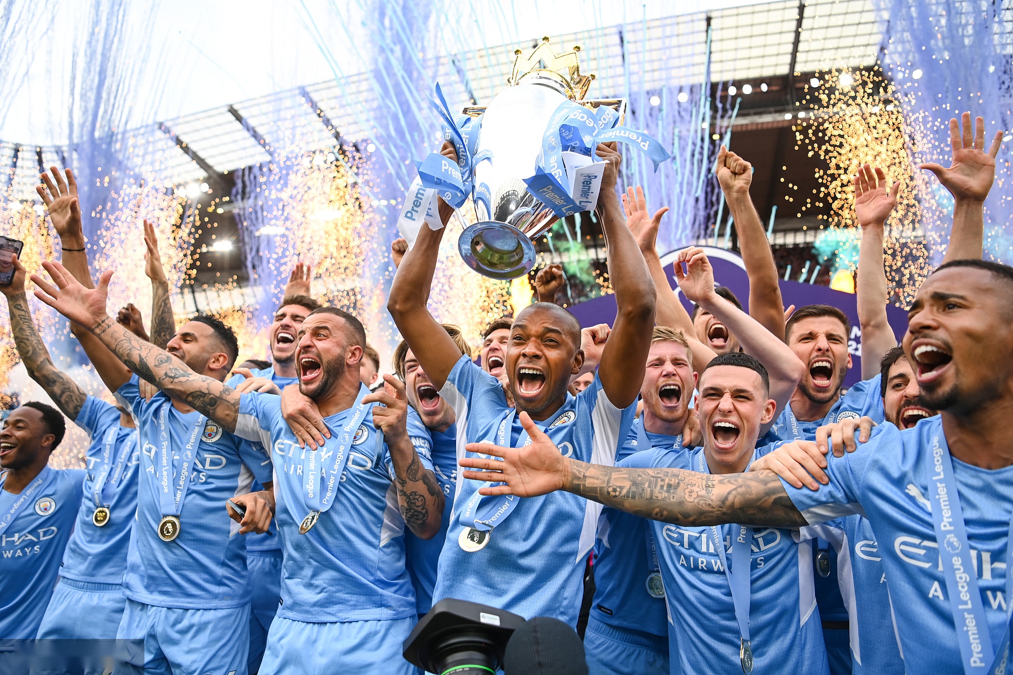 师共同合作 师共同合作